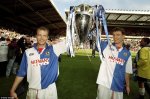 07763EAA00000514-3083278-Shearer_and_Sutton_lifting_the_Premiership_trophy_after_their_su-a-42_1.jpg