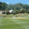 Daniel Vettori gets ready to bowl