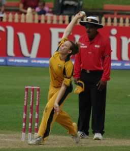 Erin Osborne at the top of her bowling action